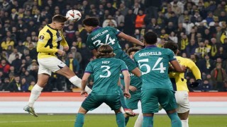 UEFA Avrupa Ligi: Fenerbahçe: 2 - Anderlecht: 0 (İlk yarı)
