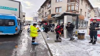 Ümraniye Belediyesi Kar Timleri göreve hazır: İlçe genelinde kesintisiz mücadele