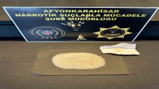 Uyuşturucu ile yakalanan 2 kişiden biri tutuklandı