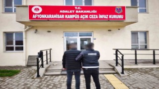 Uyuşturucu ticareti yapma suçundan aranan şahsı polis yakaladı