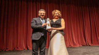Vali Aksoy ve eşi Rauf Denktaşı anma konserine katıldı