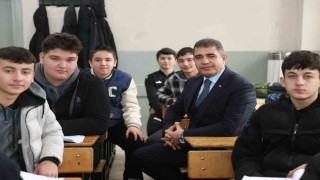 Vali Aslandan öğrencilere Test edin, deneyin, icat etmeye çalışın tavsiyesi