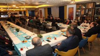 Vali Aydoğdu, maden kazasında hayatını kaybeden işçilerin aileleriyle bir araya geldi