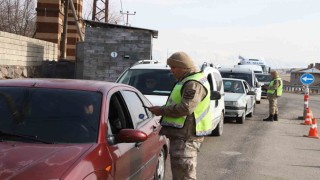 Vanda kesinleşmiş cezası olan 3 kişi yakalandı