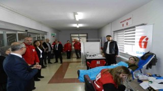 Vergi Haftasında Defterdarlıktan kan bağışı kampanyası