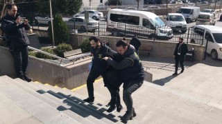 Villa hırsızları 120 saatlik kamera görüntüleri izlenerek yakalandı