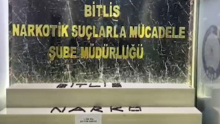 Yabancı uyruklu şahısların mide ve bağırsaklarından 1 kilo 340 gram uyuşturucu çıktı