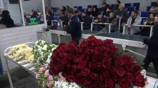 Yalovada çiçek mezatlarında Sevgililer Günü hareketliliği
