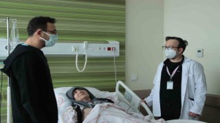 Yapay akciğer ve kalp cihazı ile hayata tutundu