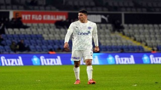 Yasin Özcan, resmen Aston Villada