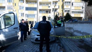 Yaşlı adam otomobilinde ölü bulundu