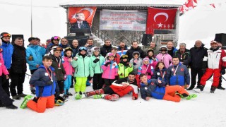 Zigana Dağı'nda 15. Kış Şenliği Coşkuyla Gerçekleşti
