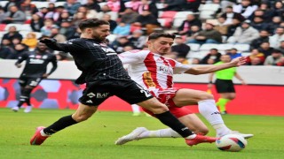 Ziraat Türkiye Kupası: Antalyaspor: 0 - Beşiktaş: 1 (İlk yarı)
