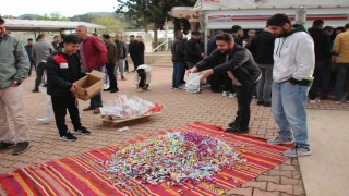 150 yıllık gelenek, bayram coşkusunu şekere dönüştürüyor
