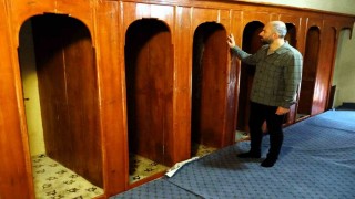 195 yıllık tarihi cami halvet odalarıyla dikkat çekiyor