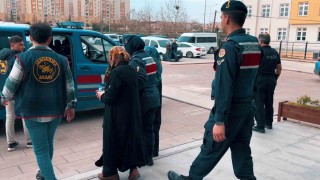 2 günlük bebeği öldürüp betona gömmüşlerdi: Firari anne ve anneanneyi JASAT yakaladı