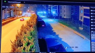 3 aracın karıştığı zincirleme kaza kamerada: 2 yaralı