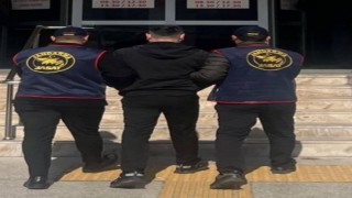 60 yılla aranan suç makinesi İzmirde yakalandı