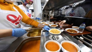 ABBnin Gençlik Sofraları öğrencileri iftarda buluşturuyor