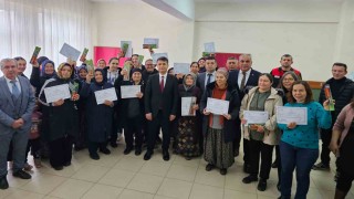 Acıpayamlı kadınlara meyve ağacı budama eğitimi verildi