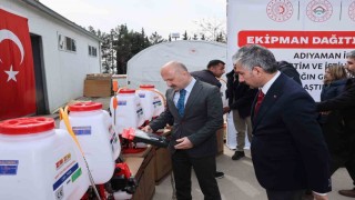 Adıyamanda motorlu sırt pülverizatörü ve budama makası dağıtımı yapıldı