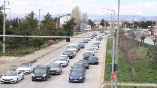Afyonkarahisar - Antalya kara yolunda bayram yoğunluğu