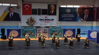 Afyonkarahisarda kulüpler arası halk oyunları yarışması sona erdi