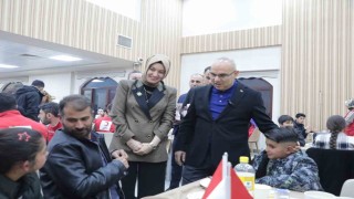 Ağrı Valisi Mustafa Koç, yetim çocuklarla iftar programında bir araya geldi