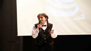 Ağrılı ortaokul öğrencileri Peygamberimizin hayatını en güzel anlatmak için yarıştı