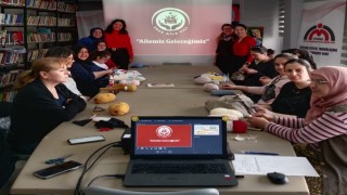 Aile Destek Merkezi kursiyerlerine eğitim verildi