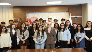 Aile ve Sosyal Hizmetler Bakanı Göktaş, Azerbaycandan gelen şehit çocuklarıyla buluştu
