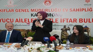 Aile ve Sosyal Hizmetler Bakanı Göktaş: Türkiye genelinde 8 bin 791 aile yanında 10 bin 504 çocuğumuz himaye ediliyor