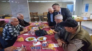 Aile ve Sosyal Politikalar İl Müdürlüğü ekipleri yaşlıları unutmadı
