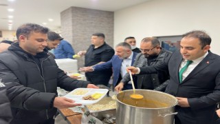 AK Parti MKYK Üyesi Harun Çelik, Bilecikte partililerle iftar yaptı