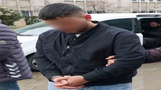 Akaryakıt istasyonunda motosikletli genci bıçaklayan zanlı tutuklandı