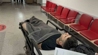Aksarayda 16 yaşındaki genç sokak ortasında tüfekle vuruldu