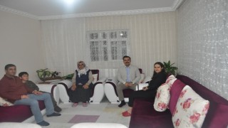 Akyaka Kaymakamı İsmail Demirtaş, iftarını şehit ailesiyle açtı