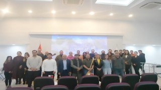 Alanya Üniversitesi Âşık Veyseli unutmadı
