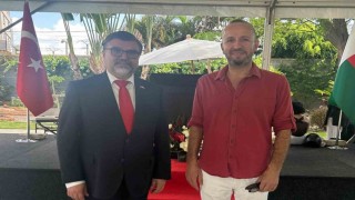 ALKÜlü akademisyenler, Afrikada