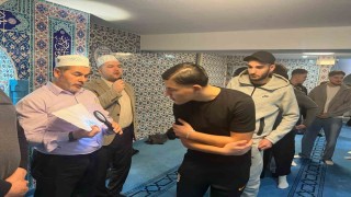 Almanyadaki Nippes Fatih Camiinde Sakal-ı Şerif ziyarete açıldı