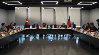 Almanyanın Federal Sağlık Bakanlığı sağlıkta iş birliği için İstinye Üniversitesini ziyaret etti