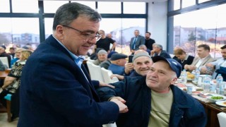 Altıeylül Ramazanda komşularının yanında