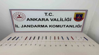 Ankarada 6 milyon lira değere sahip 19 tüp yılan zehri ele geçirildi