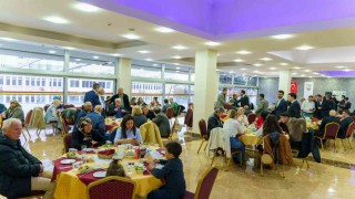 Ankaradaki Manisalılar iftarda bir araya geldi