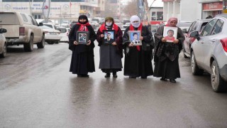 Annelerin evlat hasreti Ramazan ayında da devam ediyor