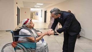 Antalya Valisi Hulusi Şahinden bayram ziyaretleri