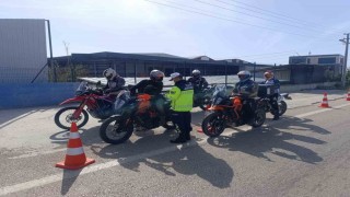 Antalyada jandarmanın motosiklet denetiminde 114 araç trafikten men edildi