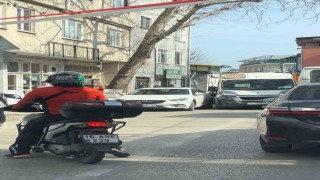 Aracı yola bırakıp gitti, metrelerce araç trafiği oluştu