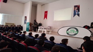 Ardahanda öğrencilere bağımlılıkla mücadele eğitimi