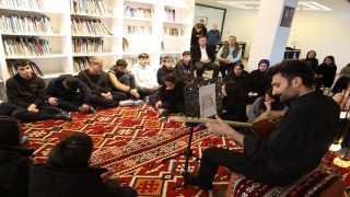 Aşık Veysel ölümünün 52. yıl dönümünde türküleri ile anıldı